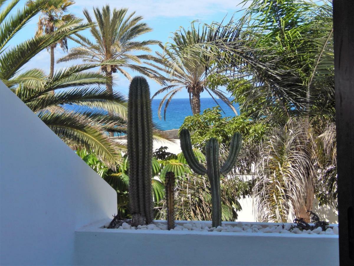 Beautiful Beachfront Playa de las Americas  Exterior photo